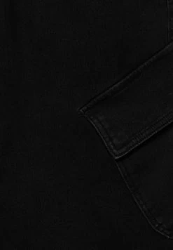 PULL & BEAR Bund - Jeansshort - Black -PULL BEAR Winkel a303ad451b6d431c94a109c03c20d68b