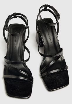 PULL & BEAR Sandalen Met Hoge Hak - Black 7 PULL & BEAR Sandalen Met Hoge Hak - Black -PULL BEAR Winkel a4c0fecb8b0c4386bb828bee5f94147c