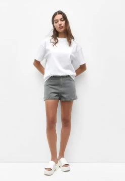 PULL & BEAR Mid-Rise Bermuda - Jeansshort - Dark Grey 11 PULL & BEAR Mid-Rise Bermuda - Jeansshort - Dark Grey -PULL BEAR Winkel a5f82979b3d544a6b26e5e75572092b3