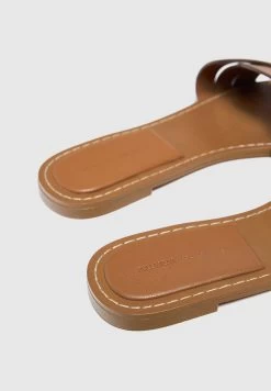 PULL & BEAR Crossover- Muiltjes - Brown -PULL BEAR Winkel a6667d3439b540718e232795516faa7f