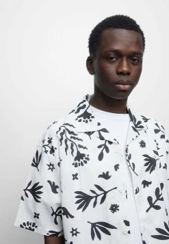 PULL & BEAR Floral Print Short Sleeve - Overhemd - White -PULL BEAR Winkel a79db7ec02954250b27ff49792567d2a
