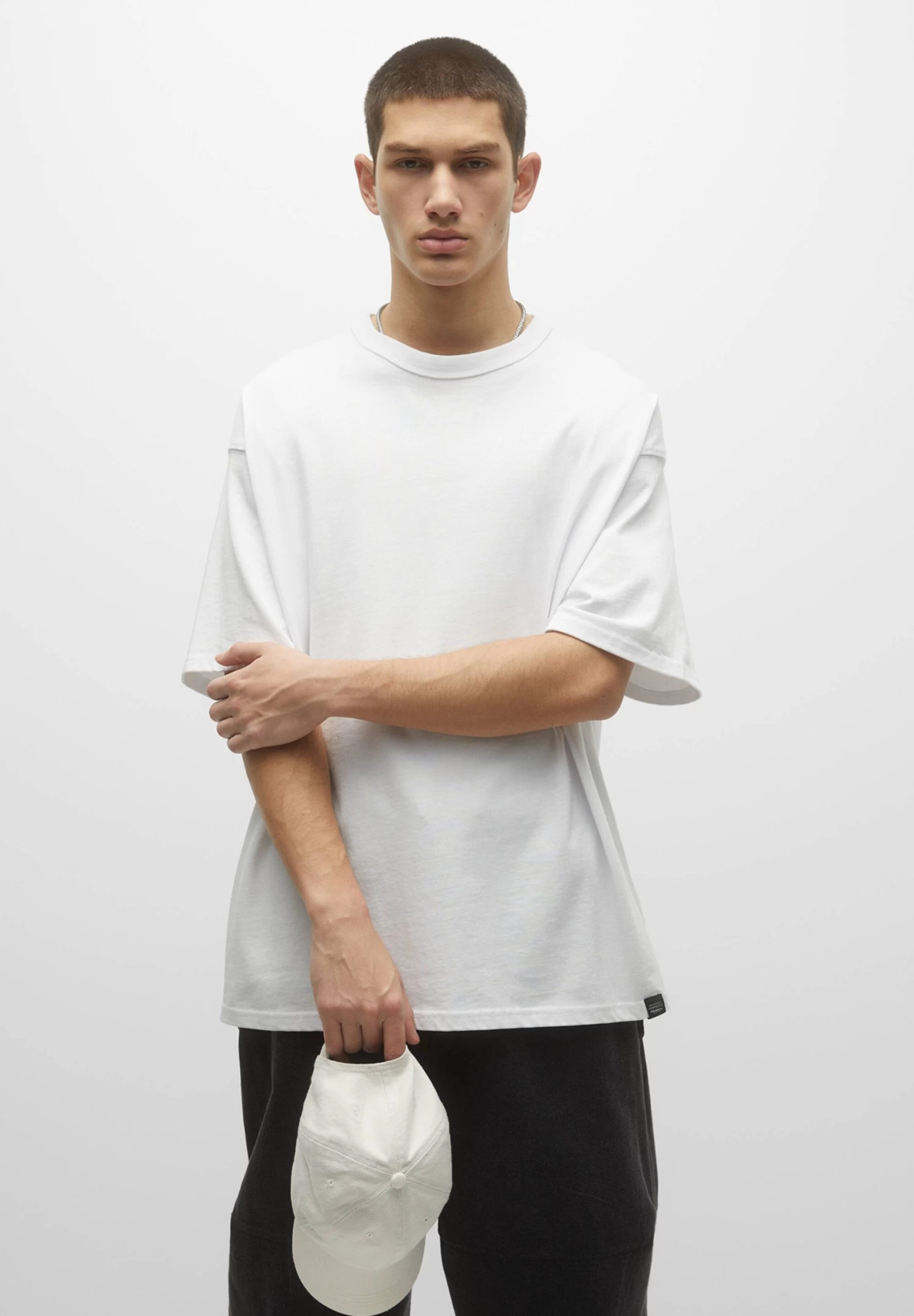 PULL & BEAR Heavy Weight - T-Shirt Basic - White 1 PULL & BEAR Heavy Weight - T-Shirt Basic - White