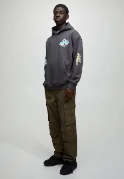 PULL & BEAR Rick & Morty - Hoodie - Grey -PULL BEAR Winkel abd2eced23d549979687b2b0f3bf8315