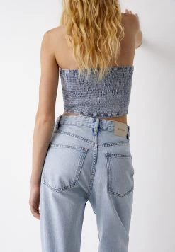 PULL & BEAR Mid-Waist Barrel- Straight Leg Jeans - Light Blue Denim 11 PULL & BEAR Mid-Waist Barrel- Straight Leg Jeans - Light Blue Denim -PULL BEAR Winkel ad63e8f7f11640adb81231e8dfa956e8