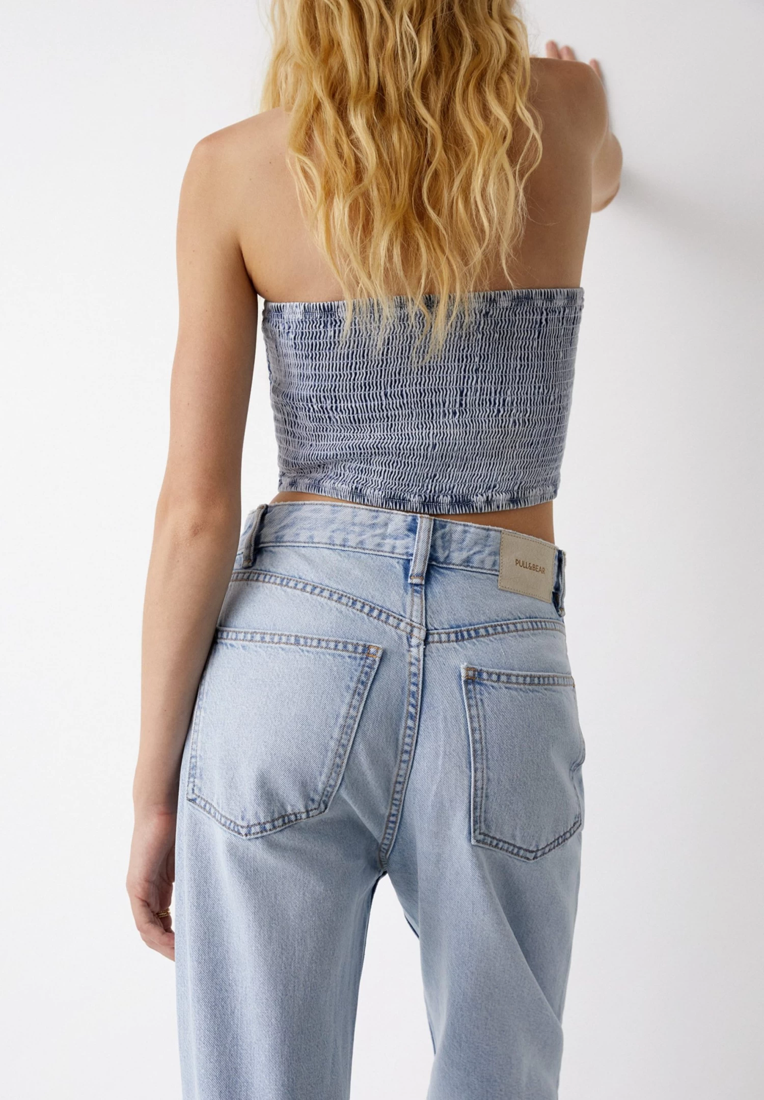 PULL & BEAR Mid-Waist Barrel- Straight Leg Jeans - Light Blue Denim 5 PULL & BEAR Mid-Waist Barrel- Straight Leg Jeans - Light Blue Denim - Afbeelding 5