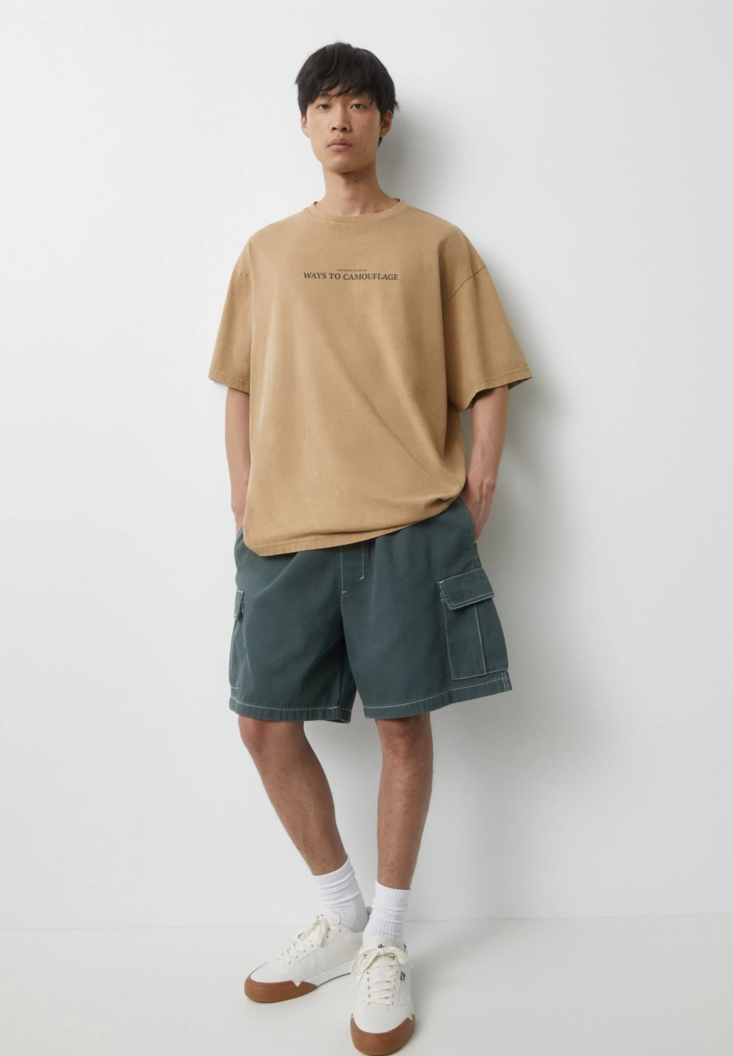 PULL & BEAR With Short Sleeves And - T-Shirt Print - Ochre 2 PULL & BEAR With Short Sleeves And - T-Shirt Print - Ochre - Afbeelding 2