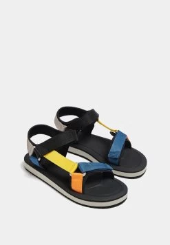 PULL & BEAR Contrast Technical - Sandalen - Mottled Beige -PULL BEAR Winkel b710448c88184d67ad2f61aafdec0327