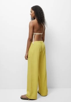 PULL & BEAR Loose-Fitting- Broek - Yellow -PULL BEAR Winkel b789770ef7444186ba7a5b8a54e66cd5