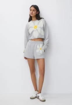 PULL & BEAR Smiley- Shorts - Grey 7 PULL & BEAR Smiley- Shorts - Grey -PULL BEAR Winkel b7fdcaaaf56c4f9db08161320ddcd04e