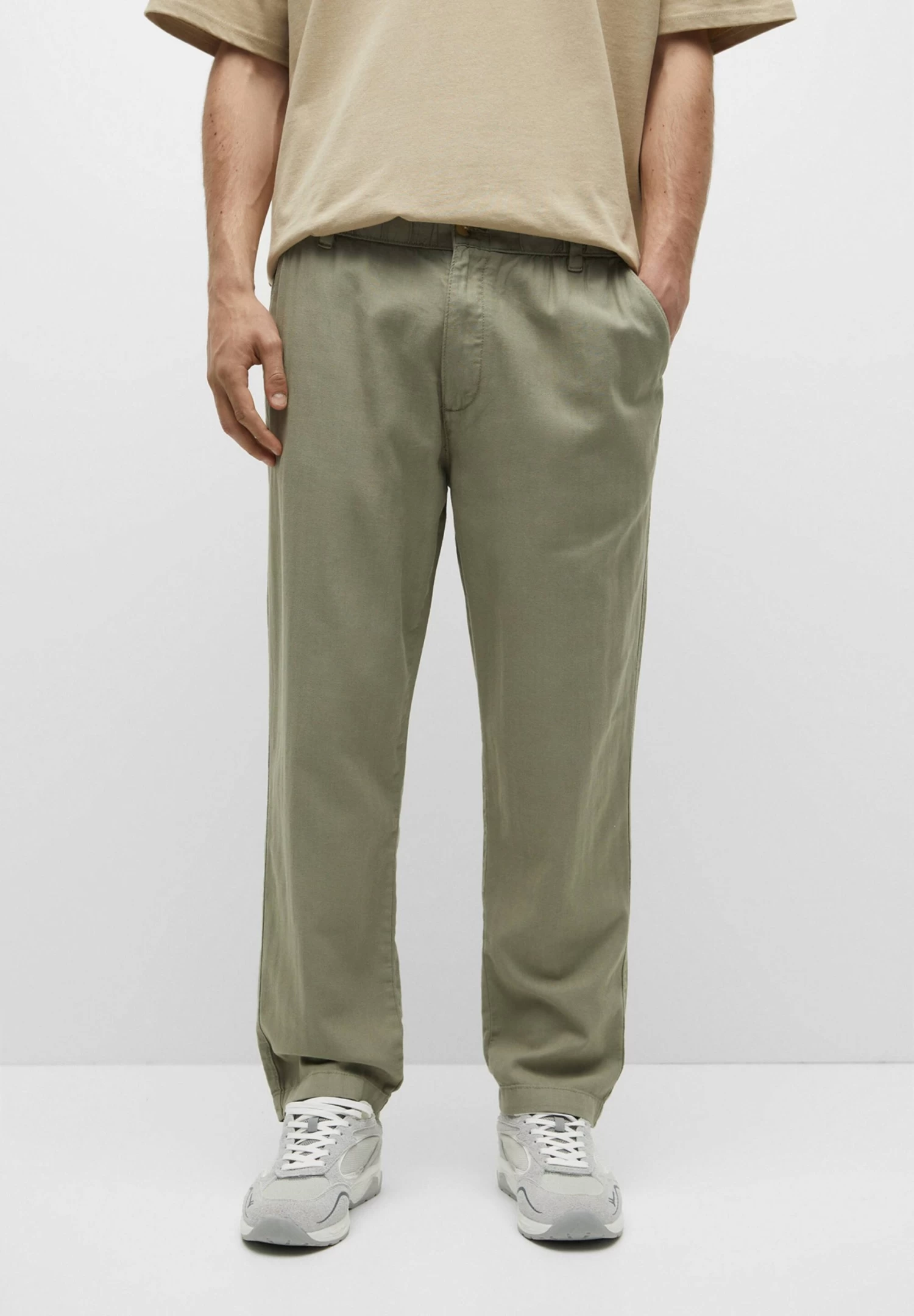 PULL & BEAR Chino - Khaki 1 PULL & BEAR Chino - Khaki