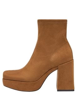 PULL BEAR Winkel 4 PULL & BEAR Enkellaarsjes Met Plateauzool - Brown