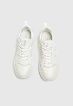 PULL & BEAR Dicker Sohle - Sneakers Laag - White 9 PULL & BEAR Dicker Sohle - Sneakers Laag - White -PULL BEAR Winkel bdc64cb9e2c54b2c8298b637393d9b32