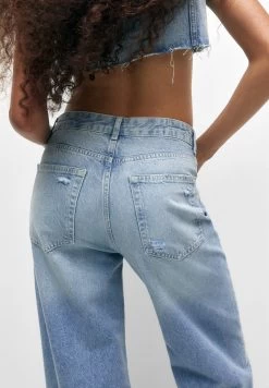 PULL & BEAR Ripped High Rise - Straight Leg Jeans - Blue Denim -PULL BEAR Winkel bdf45b11a4204a7fb12cfbe2fccf072c