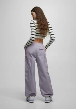 PULL & BEAR Parachute With Pockets - Broek - Lilac 8 PULL & BEAR Parachute With Pockets - Broek - Lilac -PULL BEAR Winkel be5c9f446202401fad100424eba93b1d