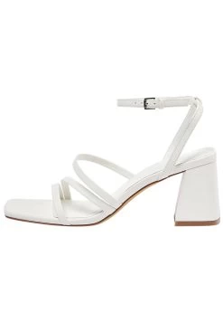 PULL & BEAR Mit Absatz Und Riemchen - Sandalen - White 7 PULL & BEAR Mit Absatz Und Riemchen - Sandalen - White -PULL BEAR Winkel bf79f8491cdd474eadc086ee8d9b2480