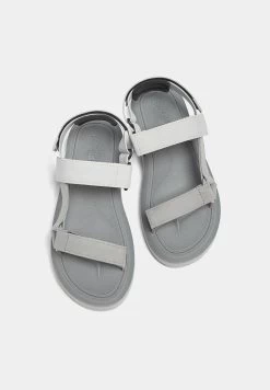 PULL & BEAR Contrast Technical- Sandalen - Grey -PULL BEAR Winkel c462847cc1ea42c2afbb80f93d953b7d