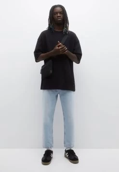 PULL & BEAR Relaxed Fit Jeans - Blue 8 PULL & BEAR Relaxed Fit Jeans - Blue -PULL BEAR Winkel c4aeb8e8359747d1be9490d0eb18121a