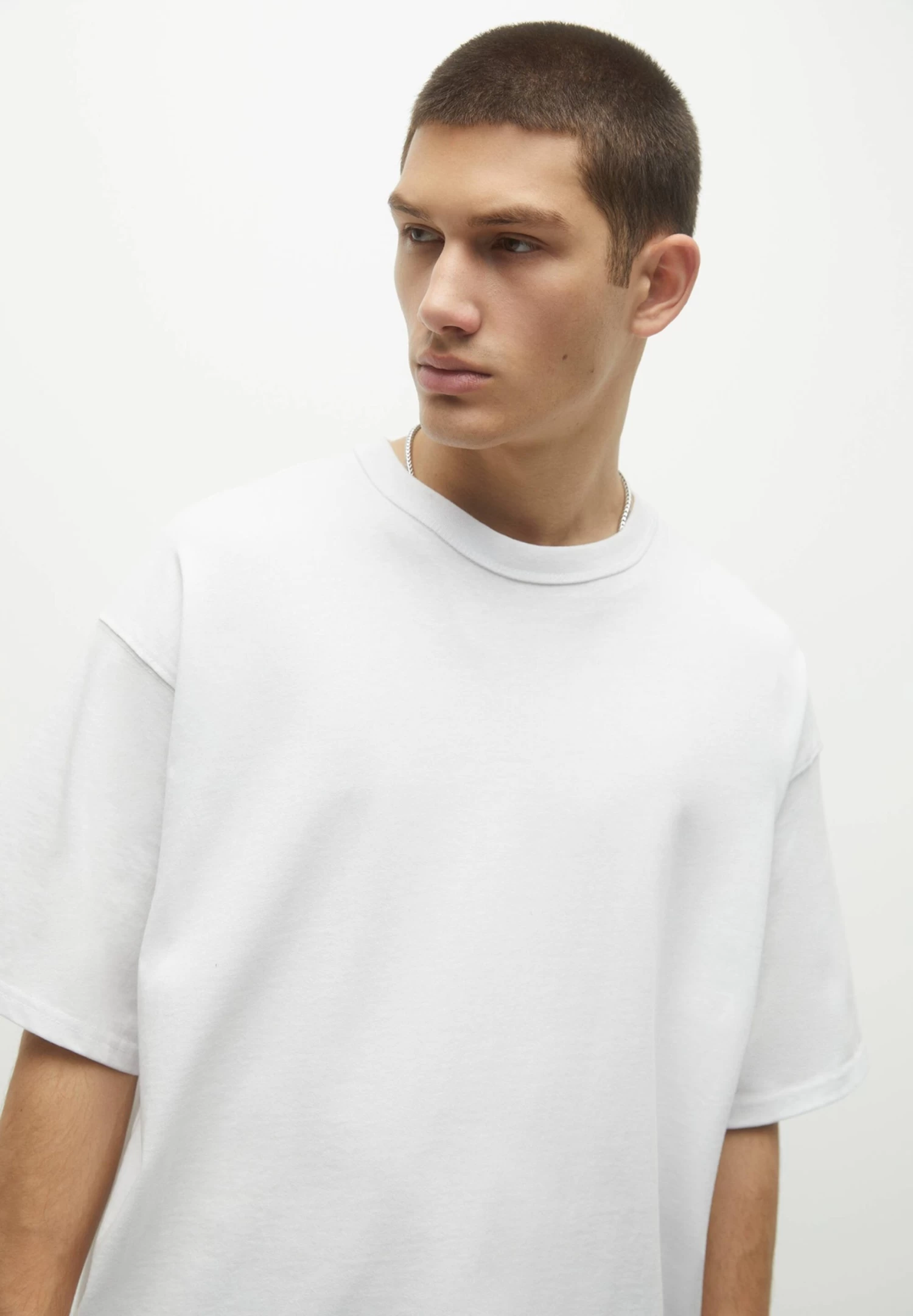 PULL & BEAR Heavy Weight - T-Shirt Basic - White 4 PULL & BEAR Heavy Weight - T-Shirt Basic - White - Afbeelding 4