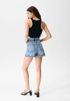 PULL & BEAR High Waist Paperbag- Jeansshort - Stone Blue Denim -PULL BEAR Winkel c8ab2aa81bf64aa884ce307e9ca9e4be