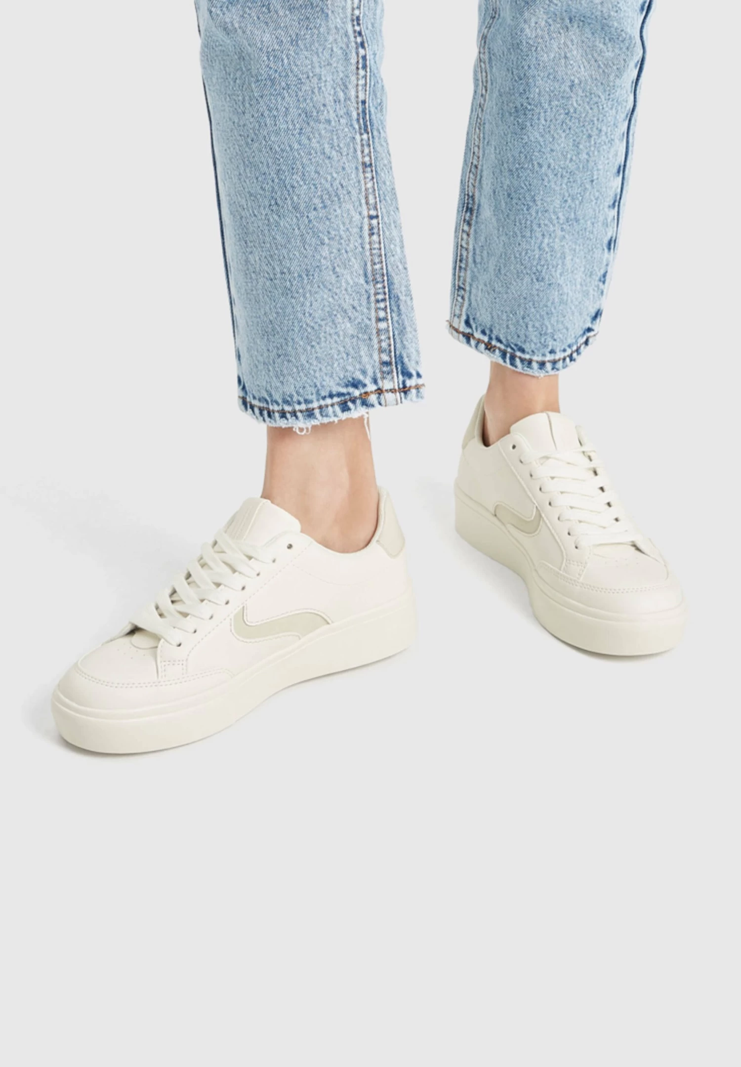 PULL & BEAR Sneakers Laag - White 1 PULL & BEAR Sneakers Laag - White