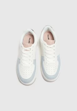 PULL & BEAR Casual- Sneakers Laag - White 7 PULL & BEAR Casual- Sneakers Laag - White -PULL BEAR Winkel ca8965d778884f8a978b739de853d47d