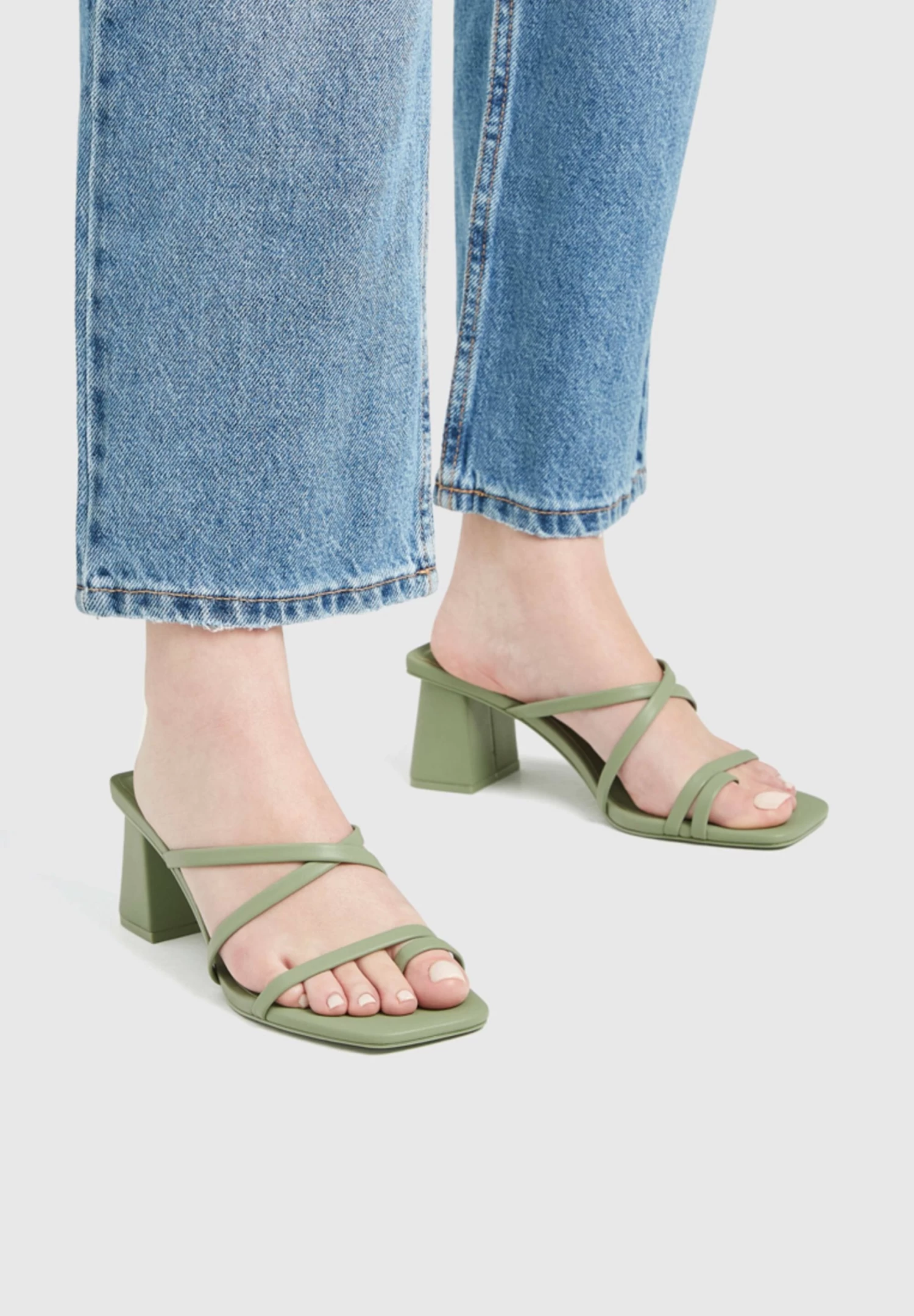 PULL & BEAR With Straps - Sandalen - Green 1 PULL & BEAR With Straps - Sandalen - Green