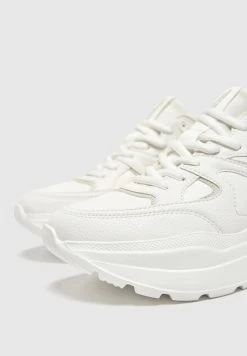 PULL & BEAR Dicker Sohle - Sneakers Laag - White 11 PULL & BEAR Dicker Sohle - Sneakers Laag - White -PULL BEAR Winkel cd197a1d976b4d7885614be046c31998