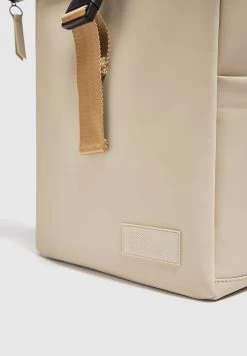 PULL & BEAR City - Rugzak - Nude 8 PULL & BEAR City - Rugzak - Nude -PULL BEAR Winkel ceceed8e33994fb5af65edbdc4ef45b8