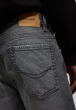 PULL & BEAR Comfort - Straight Leg Jeans - Mottled Dark Grey 12 PULL & BEAR Comfort - Straight Leg Jeans - Mottled Dark Grey -PULL BEAR Winkel cfea74e27478452b94380e53d9ee1998