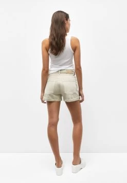 PULL & BEAR Mid-Rise Bermuda - Jeansshort - Stone -PULL BEAR Winkel d2433ce4612844a2a830b0e7587a7257