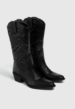 PULL BEAR Winkel -PULL BEAR Winkel d25bcfb3940a407f9a4ae2226cd1067c