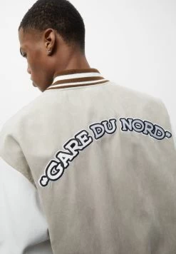 PULL & BEAR Imitatieleren Jas - Beige -PULL BEAR Winkel d34bf80f3b594018a5eb0d688d805f52