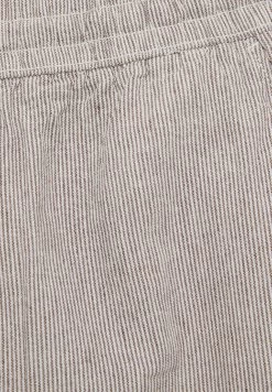 PULL & BEAR Rustic Striped - Shorts - Beige 13 PULL & BEAR Rustic Striped - Shorts - Beige -PULL BEAR Winkel d353002a886944deb15f57637ef3d62d