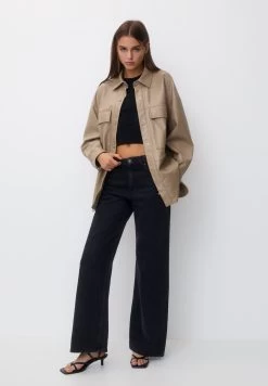 PULL & BEAR Oversize - Halflange Jas - Brown -PULL BEAR Winkel d39db8c148674a49becb2bf11191d01d