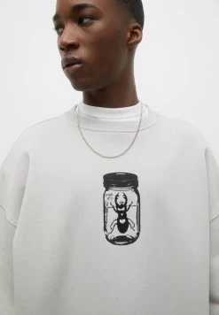 PULL & BEAR Insect - Sweater - White -PULL BEAR Winkel d5aac8c08a2a4c7482309d2257e610d4