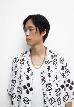 PULL & BEAR Geometric Print - Overhemd - White -PULL BEAR Winkel d7c51a54a25844d58b71beb6f4fe2789