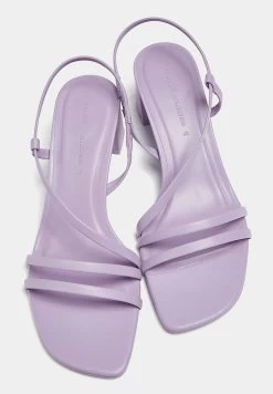 PULL & BEAR Absatz Mit Gekreuzten Riemen - Sandalen - Lilac -PULL BEAR Winkel d906188aa1fc4ddaa0c7b0f280e301e8