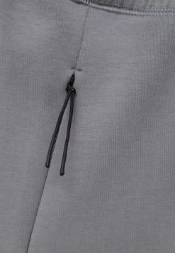 PULL & BEAR With Zip Pockets - Trainingsbroek - Grey 13 PULL & BEAR With Zip Pockets - Trainingsbroek - Grey -PULL BEAR Winkel d9524ee060e848cc81cf2132070cecbc