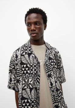 PULL & BEAR Floral Print- Overhemd - Black -PULL BEAR Winkel dabef88633a34d2a8c6a116f83343f81