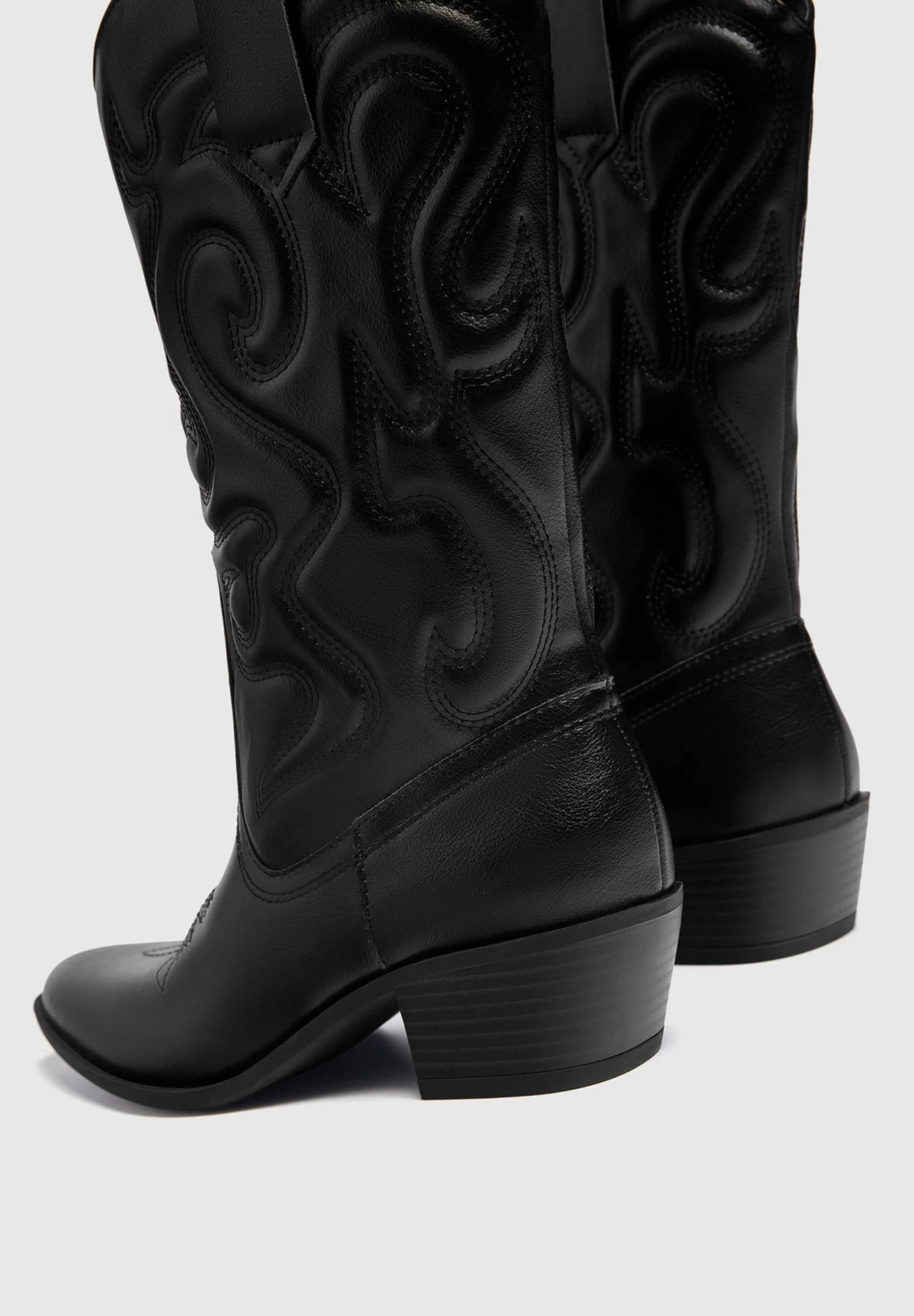 PULL & BEAR With Topstitching - Cowboy-/Bikerlaarsjes - Black 3 PULL & BEAR With Topstitching - Cowboy-/Bikerlaarsjes - Black - Afbeelding 3