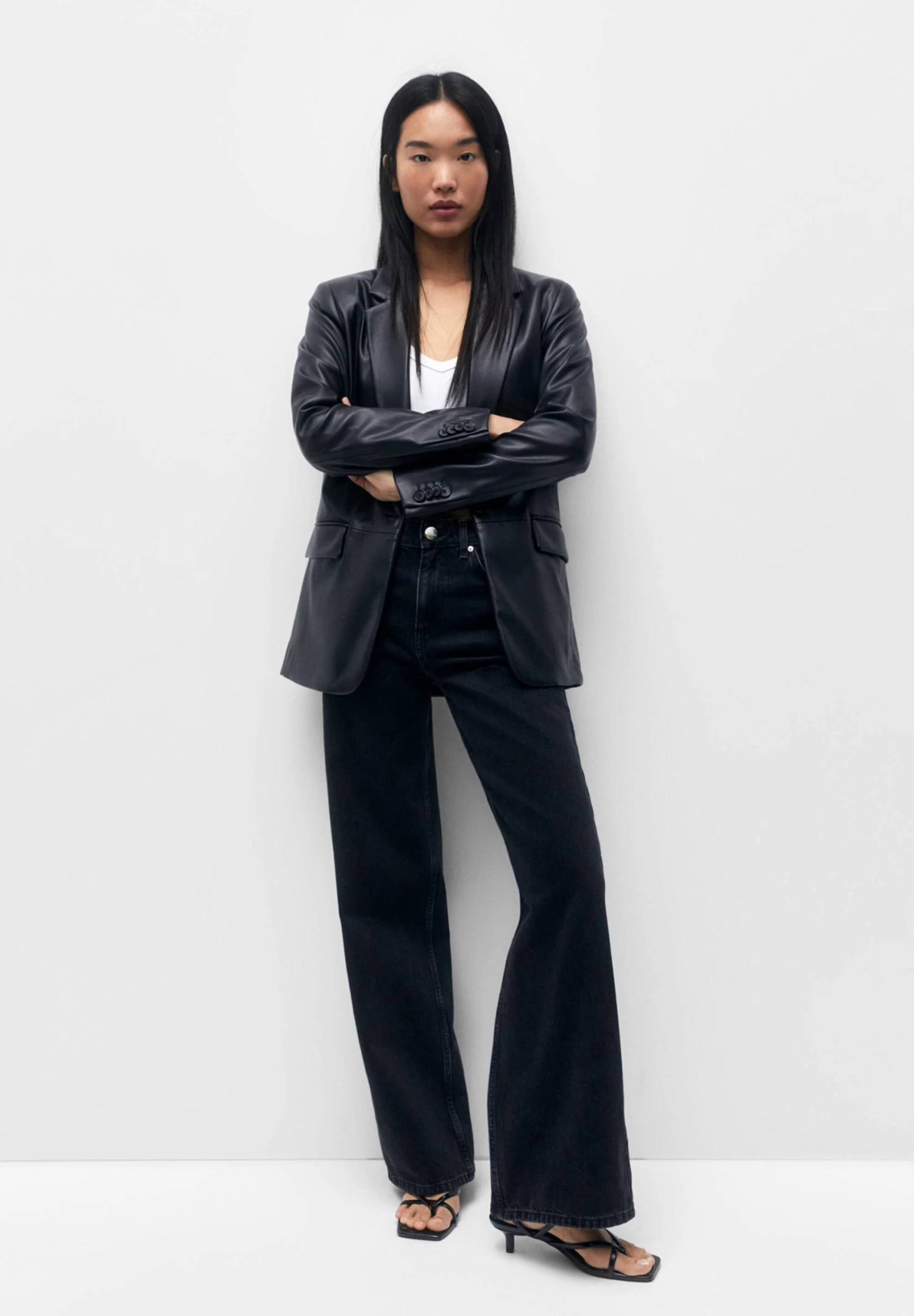 PULL & BEAR Basic - Imitatieleren Jas - Mottled Black 6 PULL & BEAR Basic - Imitatieleren Jas - Mottled Black - Afbeelding 6