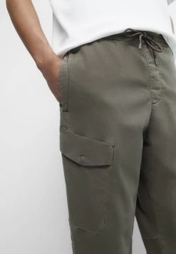 PULL & BEAR With Pockets - Trainingsbroek - Khaki -PULL BEAR Winkel e036c9fe7c3c42a1b8c1c390634ed065