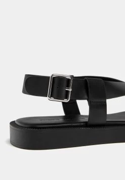 PULL & BEAR Urban - Teensandalen - Black 11 PULL & BEAR Urban - Teensandalen - Black -PULL BEAR Winkel e126143615474f428931313c27c76162