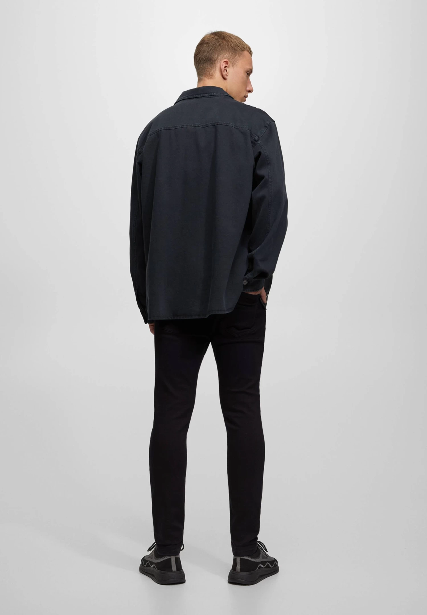 PULL & BEAR Soft Carrot - Jeans Tapered Fit - Mottled Black 3 PULL & BEAR Soft Carrot - Jeans Tapered Fit - Mottled Black - Afbeelding 3