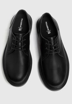 PULL & BEAR Mit Dicker - Veterschoenen - Black -PULL BEAR Winkel e52ca5c7f85a45809d0fc6a0ad95bb60