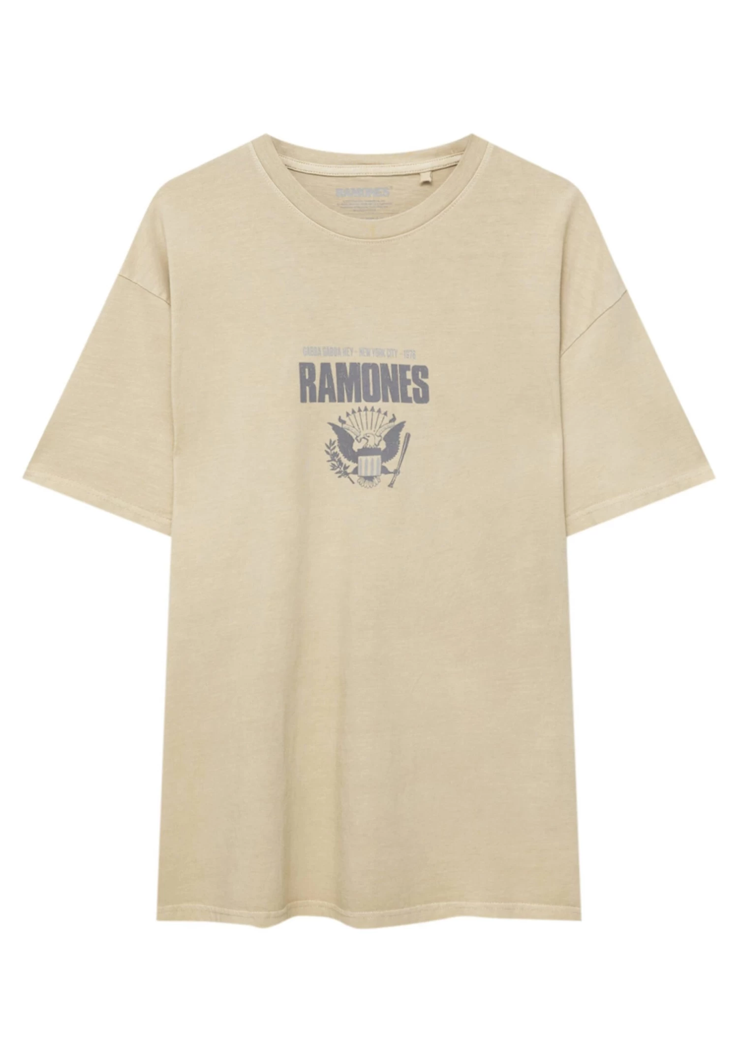 PULL & BEAR Ramones Gabba Hey - T-Shirt Print - Sand 6 PULL & BEAR Ramones Gabba Hey - T-Shirt Print - Sand - Afbeelding 6