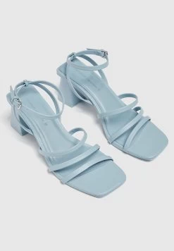 PULL & BEAR Strappy Heeled - Sandalen - Blue -PULL BEAR Winkel e7ebf558b37e4acaba80c5da62c4243f