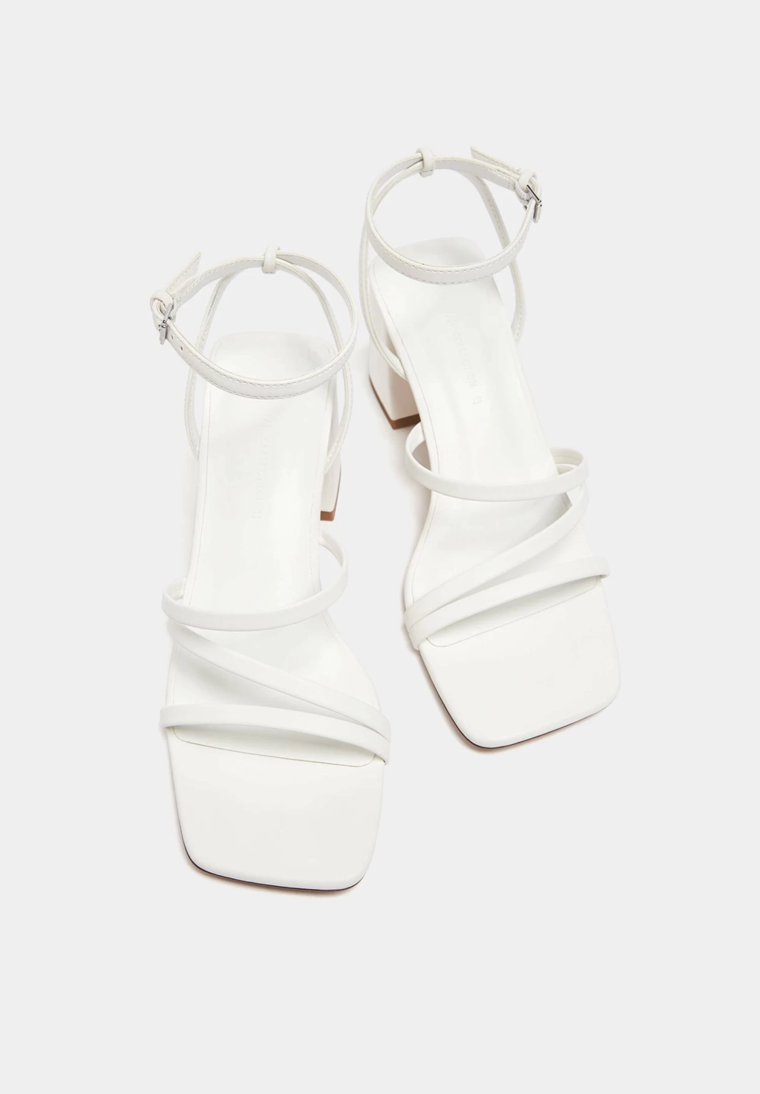 PULL & BEAR Mit Absatz Und Riemchen - Sandalen - White 3 PULL & BEAR Mit Absatz Und Riemchen - Sandalen - White - Afbeelding 3