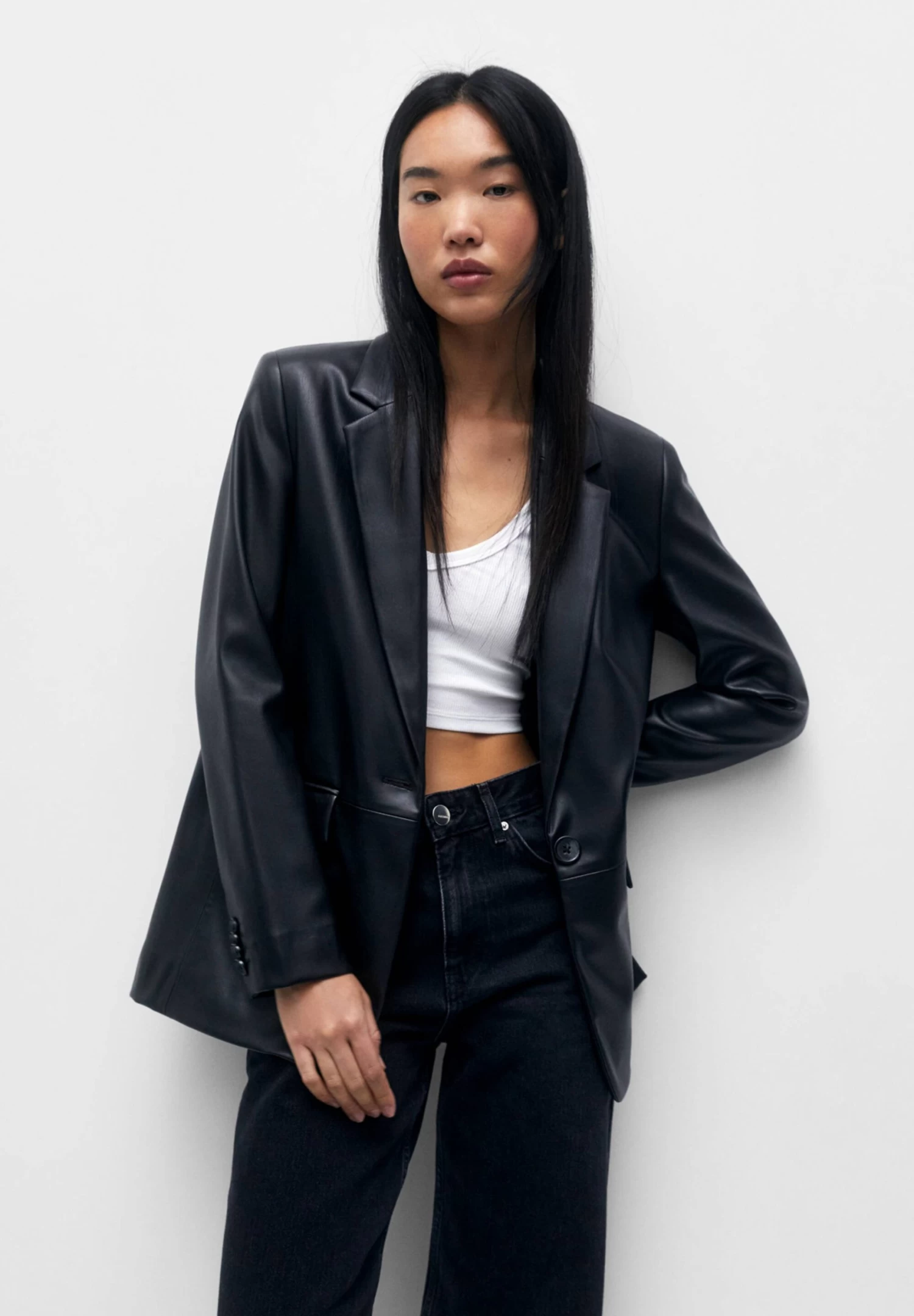 PULL & BEAR Basic - Imitatieleren Jas - Mottled Black 7 PULL & BEAR Basic - Imitatieleren Jas - Mottled Black - Afbeelding 7