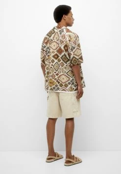 PULL & BEAR Ochre Geometric Print - Overhemd - Ochre -PULL BEAR Winkel eb96211790d54f01b634c3e38854a2fc